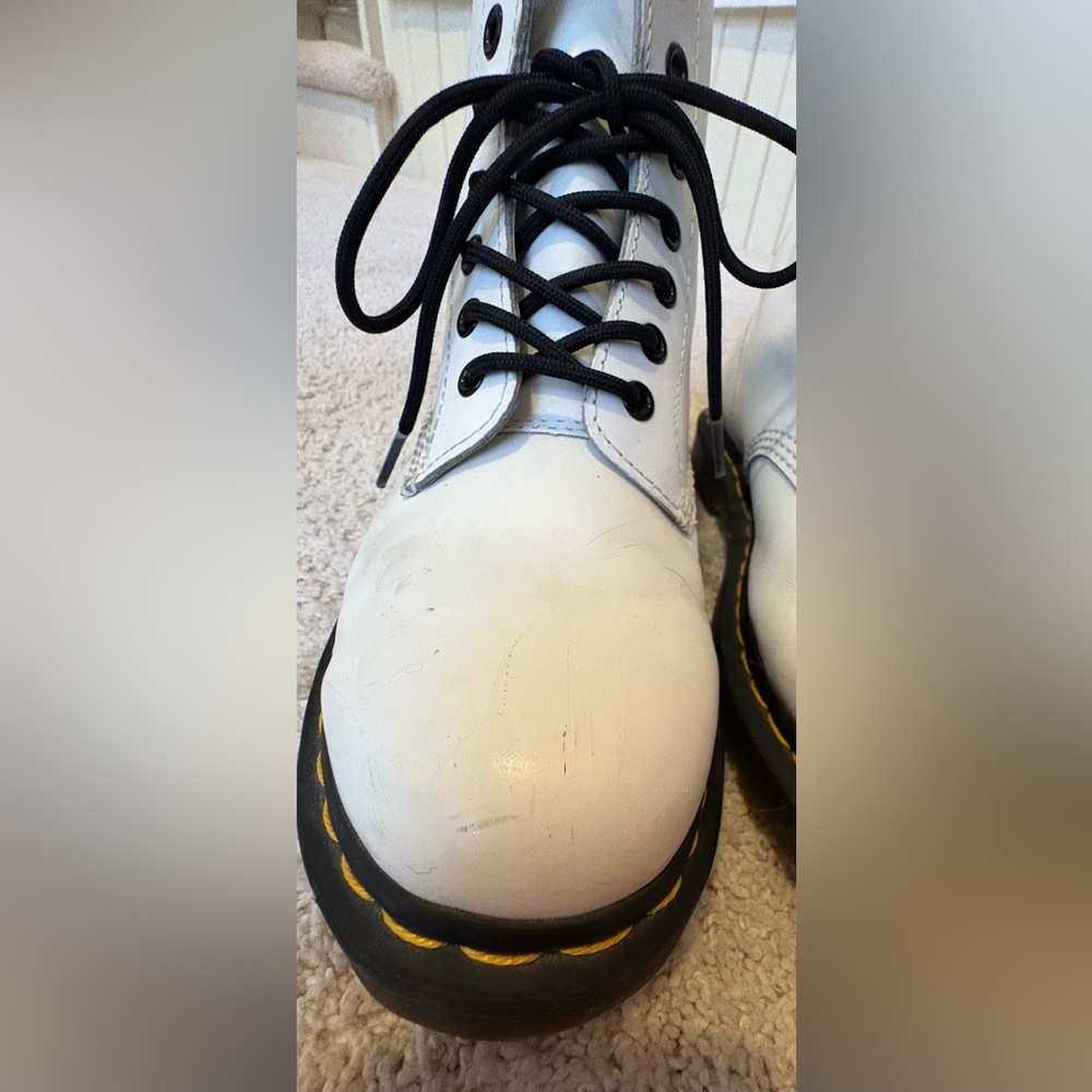 Dr Martens 8 hole white boots - Picture 5 of 6